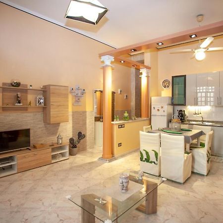 Apartament Casa Rosamaria Giardini-Naxos Zewnętrze zdjęcie